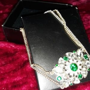 Avon bracelet Brand new with Box new without tags